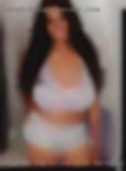 41yo str8wm wives with horny bi curious tendencies from Canton..