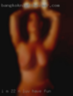 I m 22 n luv have fun with house older ladies in Phoenix.
