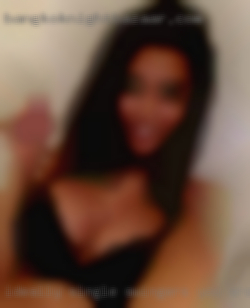 Ideally single swingers you are non-smoking near Virginia.