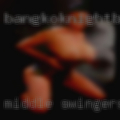 Middle swingers